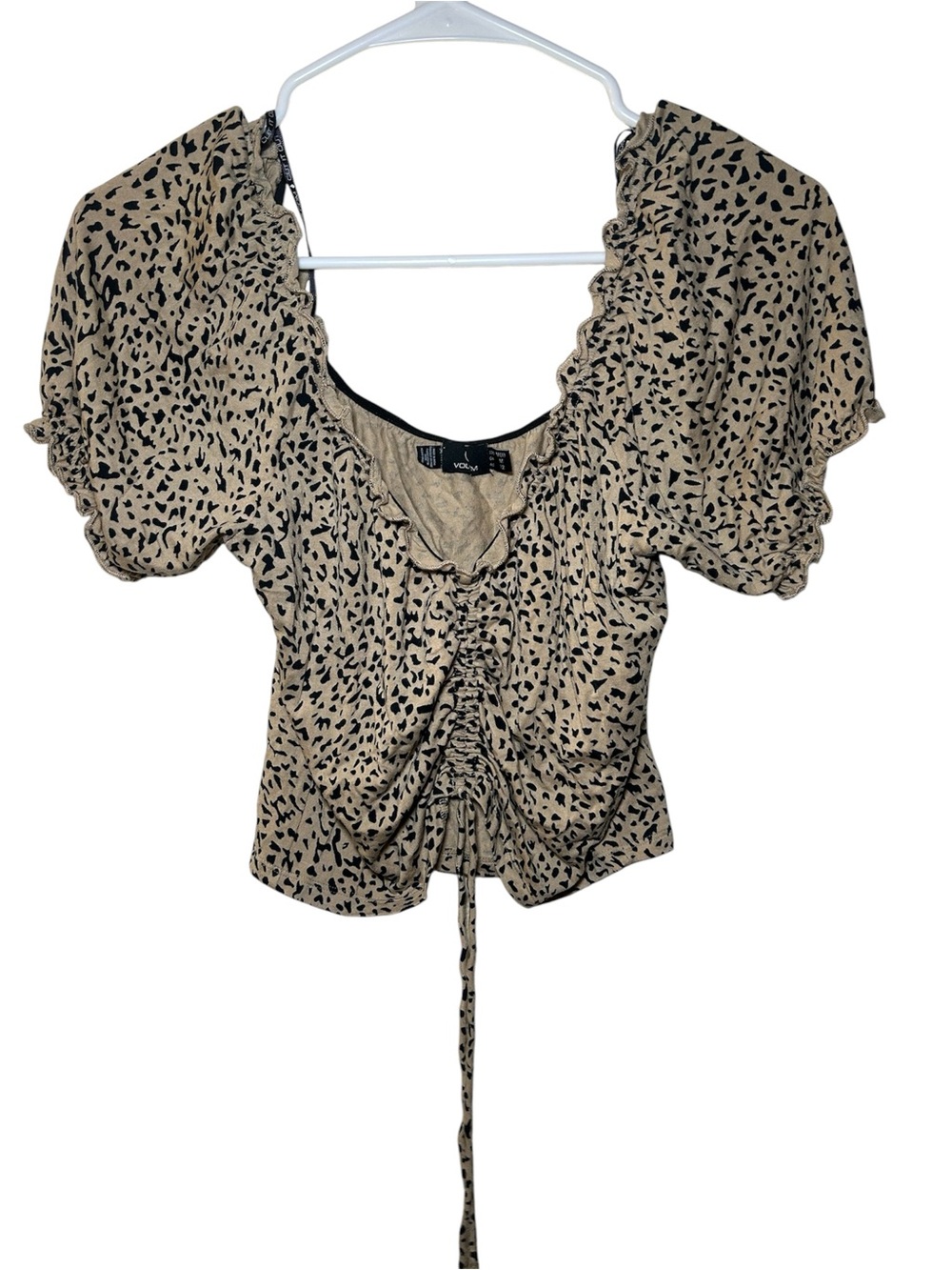 Volcom Beige Ruched Puff Sleeve Crop Top Animal Print Medium Fall Casual Milkmai